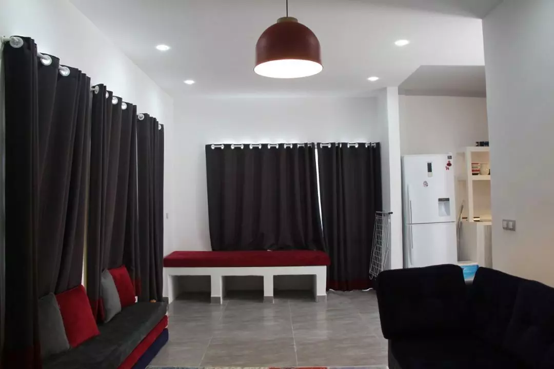 عکس بادگیر سفید هنگام- طبقه دوم