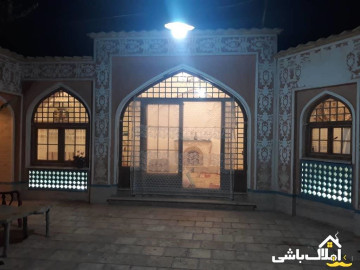 تصویر خانه باغ ویلایی سنتی در شاهین شهر اصفهان