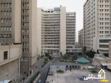 تصویر دسترسی عالی با امکانات فراوان در نزدیگی میدان ولیعصر