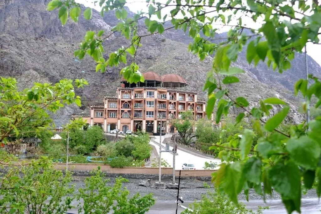 تصویر هتل بزرگ کوهستان بیرجند