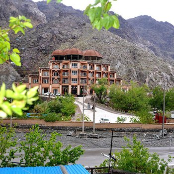 تصویر هتل بزرگ کوهستان بیرجند