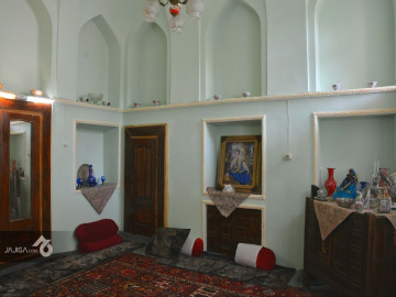 تصویر اقامتگاه دوره پهلوی در اصفهان - اتاق ۵ دری