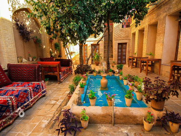 تصویر رزرو اقامتگاه بوم گردی در شیراز - اتاق سه دری