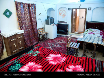 تصویر اقامتگاه بومگردی "خالو میرزا" اتاق طلایی
