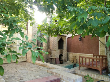 تصویر خانه باغ شیک و نوساز در نیاسر کاشان