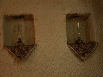 تصویر اقامتگاه صخره ای "همای کندوان"