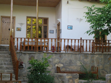 تصویر اقامتگاه سنتی "خانه گل" اتاق یاس شهرمیرزاد