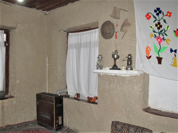 تصویر خانه اجدادی (اتاق 1)