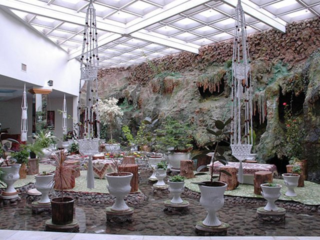 تصویر هتل آزادی بم