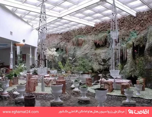 تصویر هتل آزادی بم