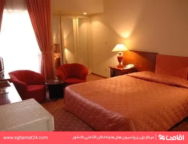 تصویر هتل آزادی بم