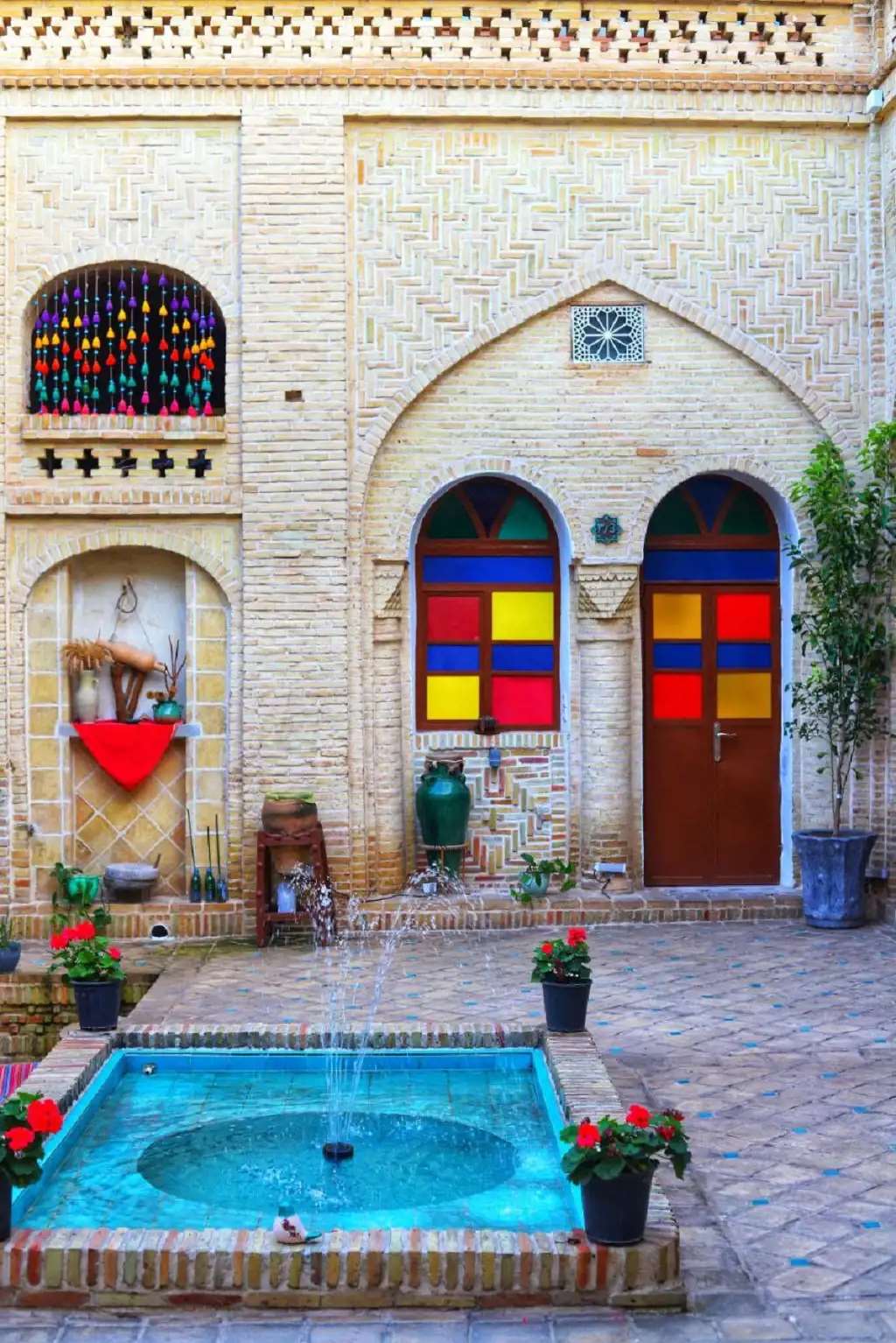 تصویر هتل سنتی سرابی شوشتر