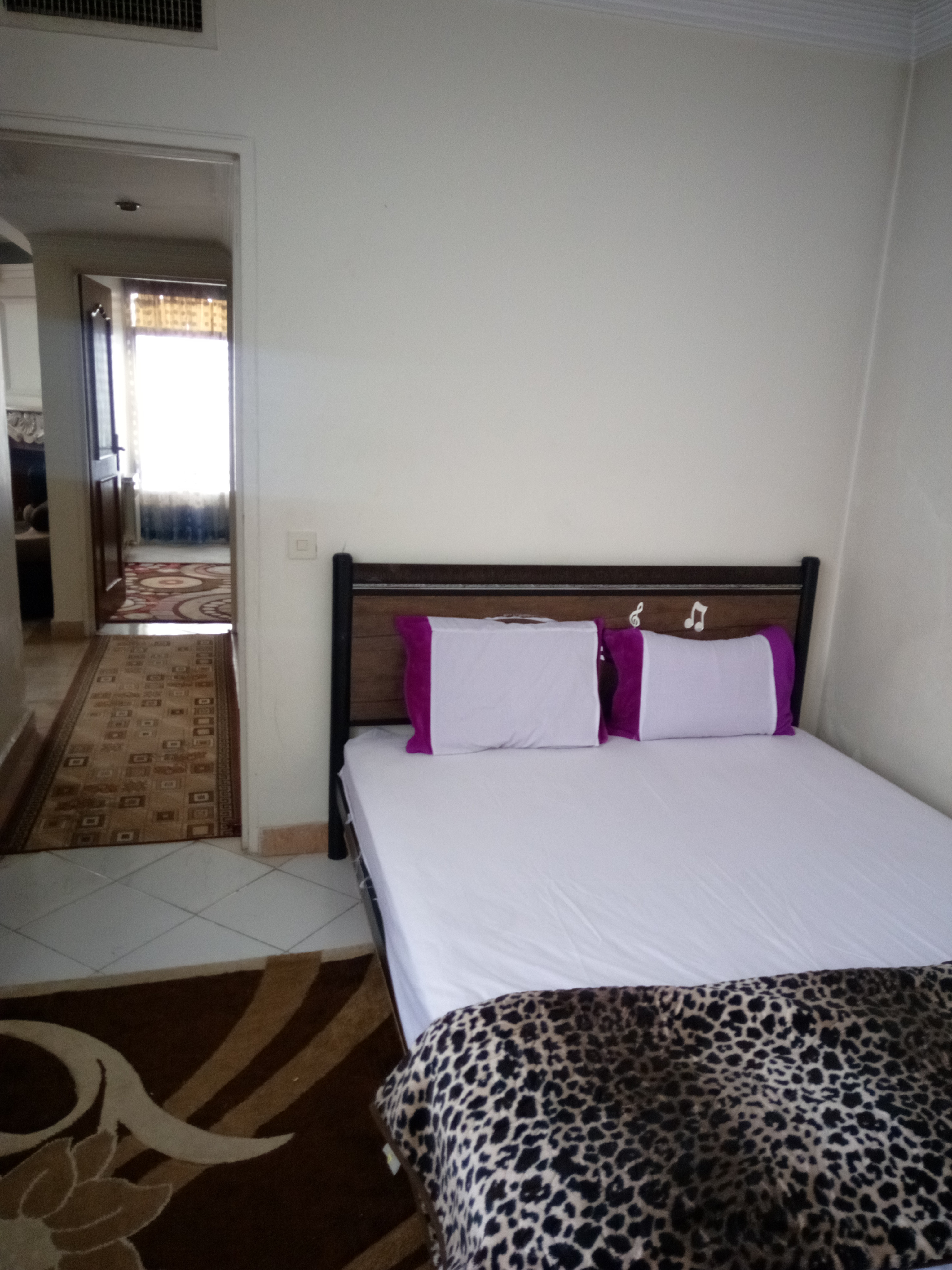 عکس واحد دو خوابه پونک لوکس