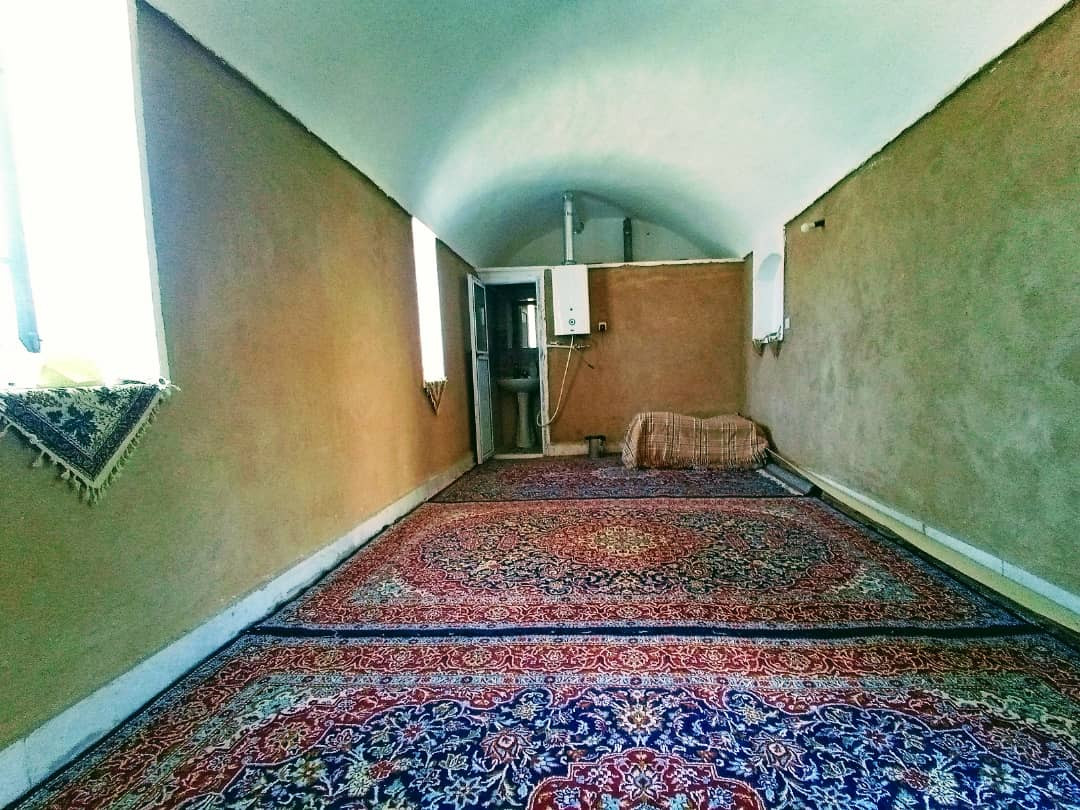 عکس بومگردی قلعه رود (اتاق هشت نفره)