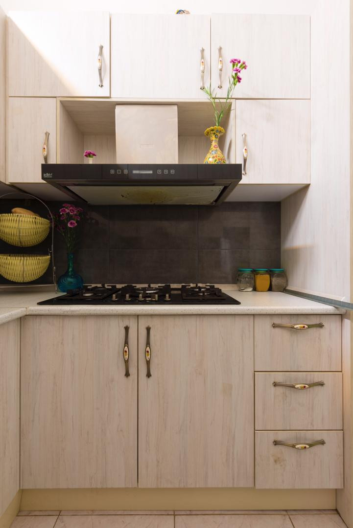 عکس بوم‌گردی ماه بی‌بی (دورمیتوری)