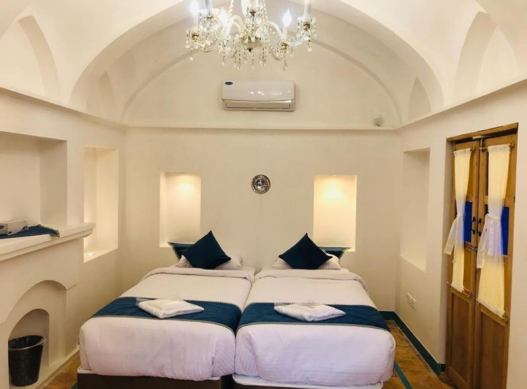 عکس بوتیک هتل کاشانه ماهور (شهنای- 2 تخته)