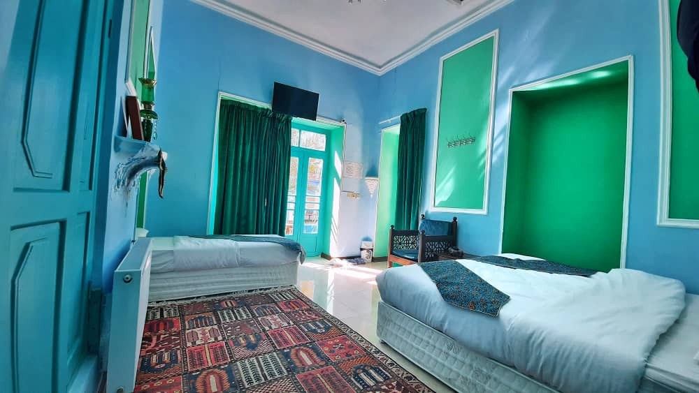 عکس سرای سنتی هاتف- اتاق بهشت (سه تخته)