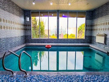 عکس ویلا لوکس استخردار لب ساحل