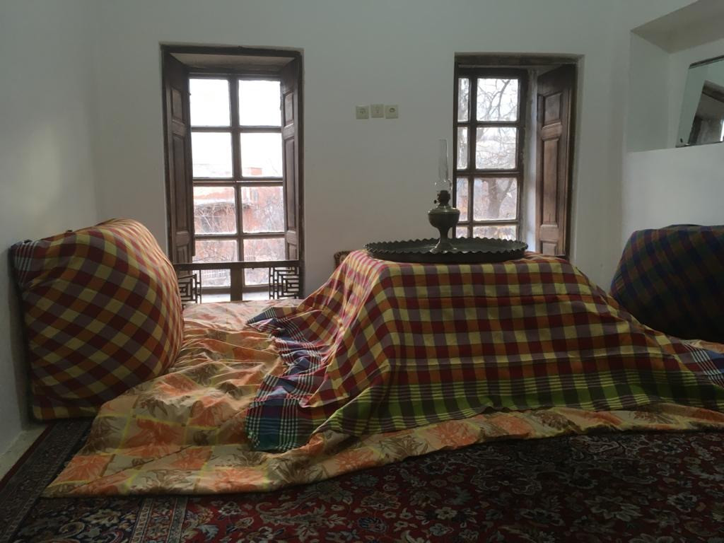 عکس سنتی خشت و خورشید ابیانه