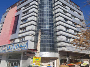 تصویر آپارتمان شماره ۹، نزدیک دریاچه