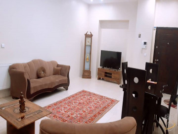 عکس ویلا دو خوابه با حياط اختصاصى