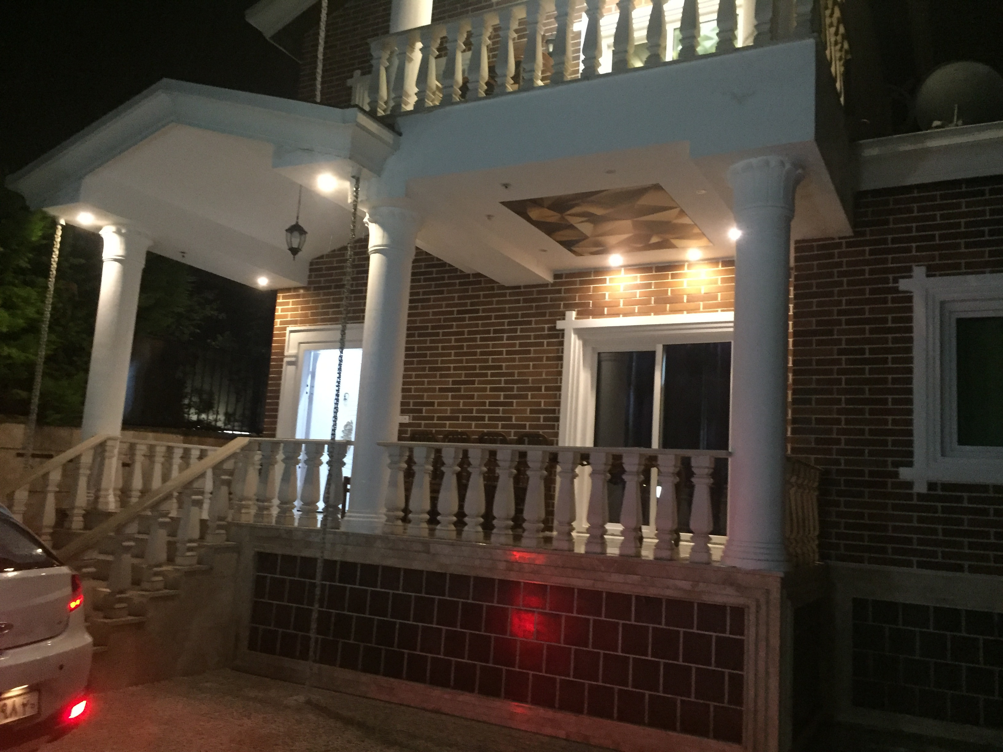 عکس ویلا استخر دار آب گرم متل قو