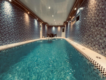 عکس ویلای استخردار آبگرم لاکچری متل قو
