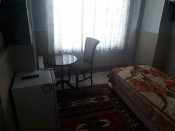 عکس مهمانپذیر آراز تهران (یک تخته)