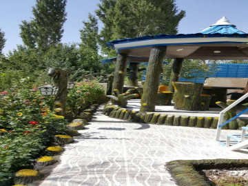 عکس بوم گردی تک خوابه پانیذ