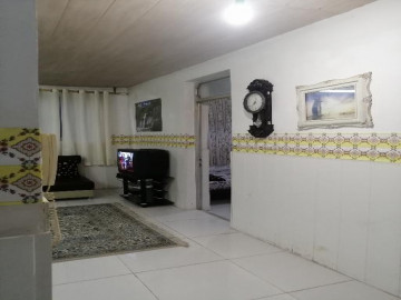 عکس ویلا با چشم‌انداز شیطان کوه لاهیجان