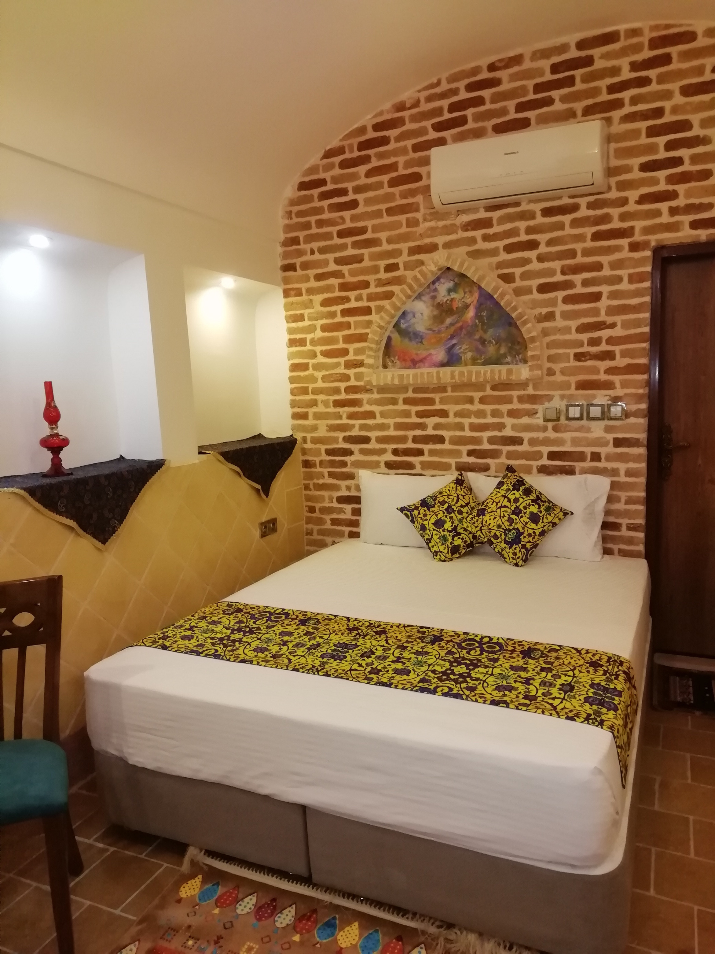 عکس اقامتگاه سنتی عمارت مالمير(دو تخته)