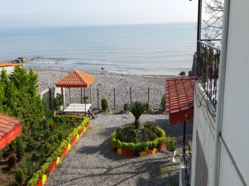 تصویر ویلا یکخواب ساحلی دقیقا لب دریا اسپیناس پلاژ ۴