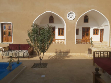تصویر اقامتگاه "عمارت دژ گلی" اتاق سنتی 1