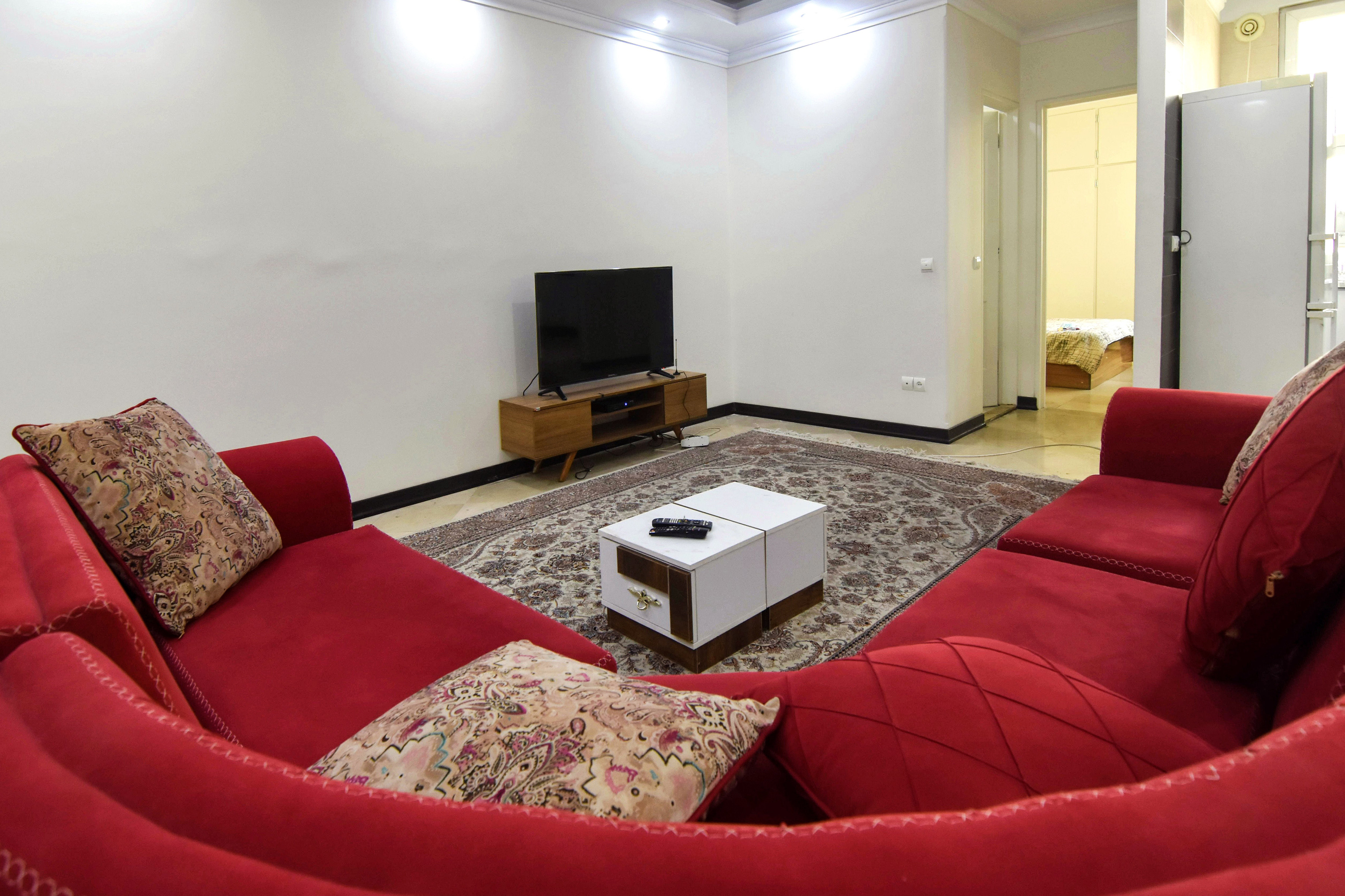 عکس آپارتمان شیک یک خوابه ولیعصر فاطمی