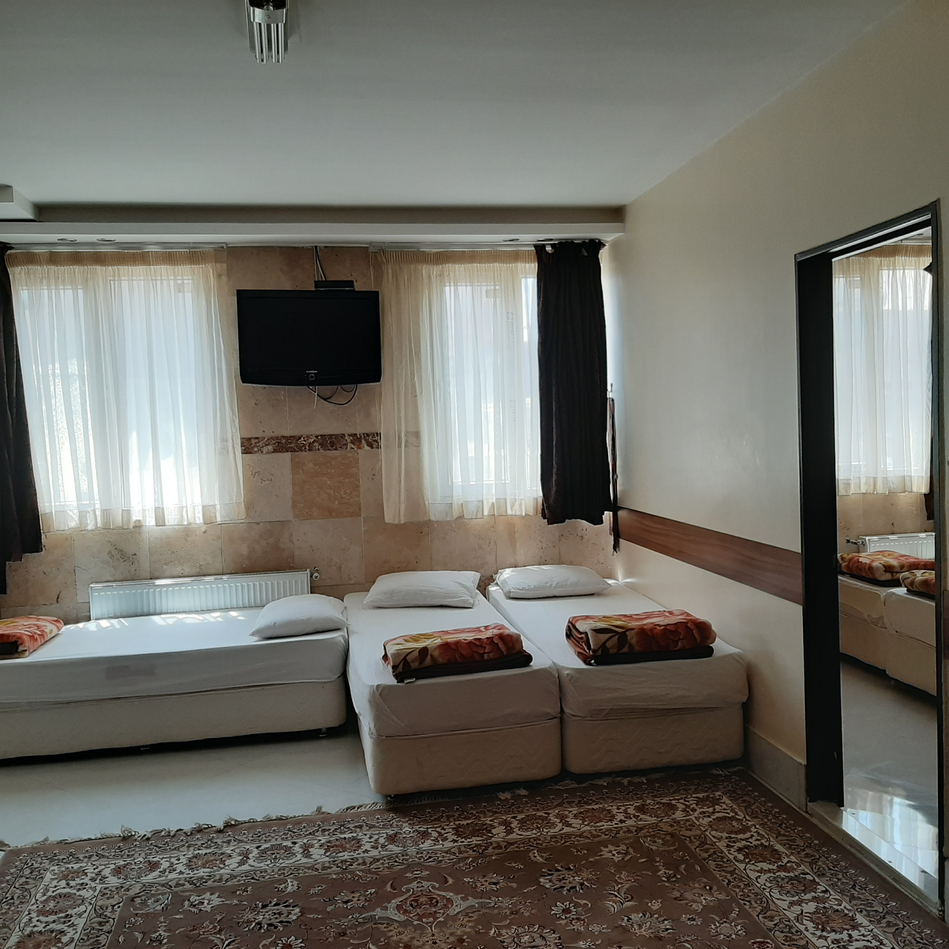 عکس رزرو آپارتمان نوساز نزدیک حرم