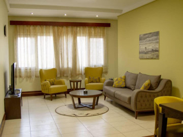 عکس آپارتمان دو خوابه مبله گاندی با استخر آبگرم