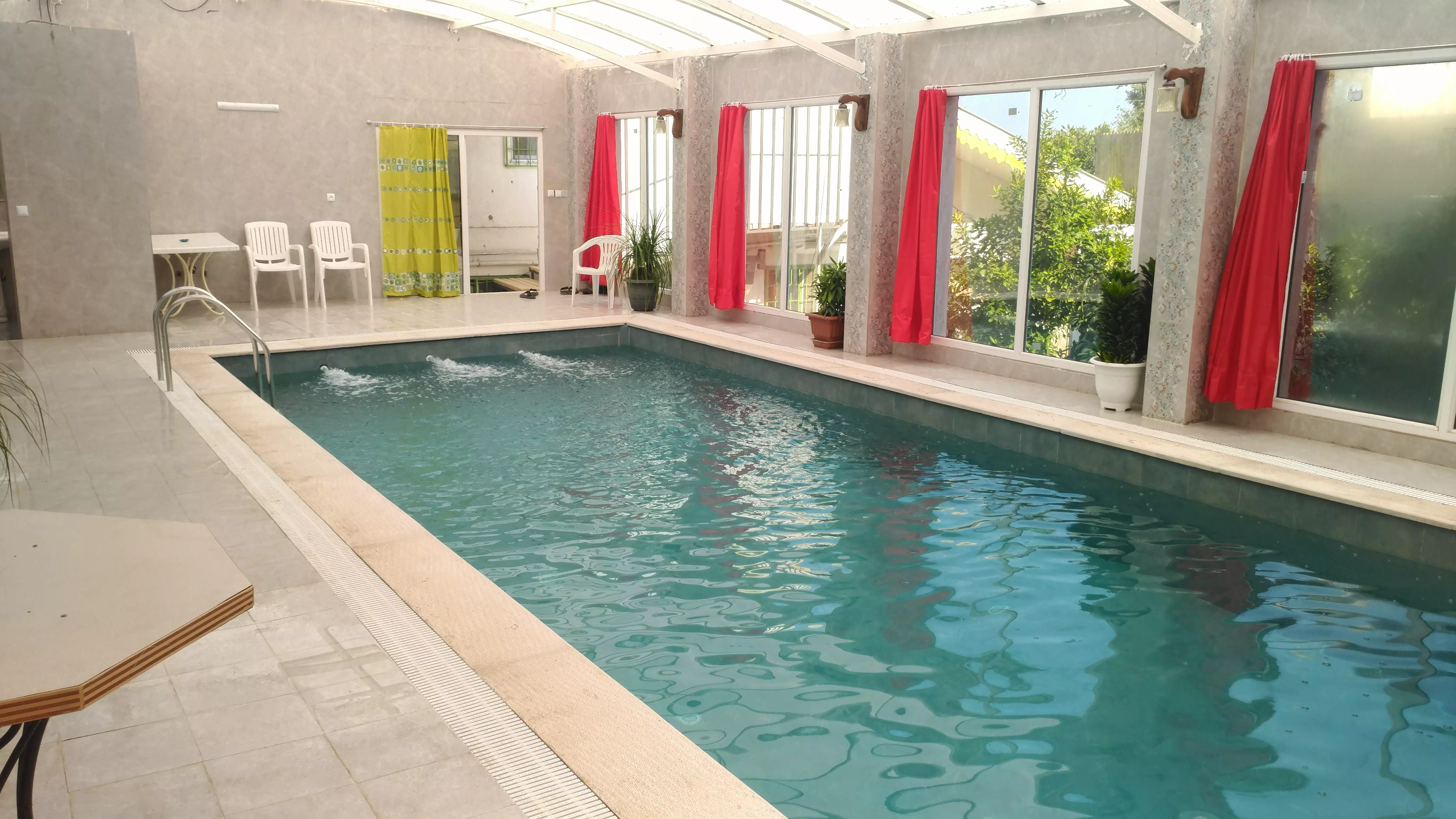 عکس ویلا استخردار بلوط دریایی