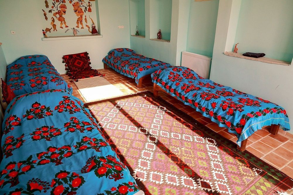 عکس خانه موزه عروسک (خوابگاهی خانم‌ها)