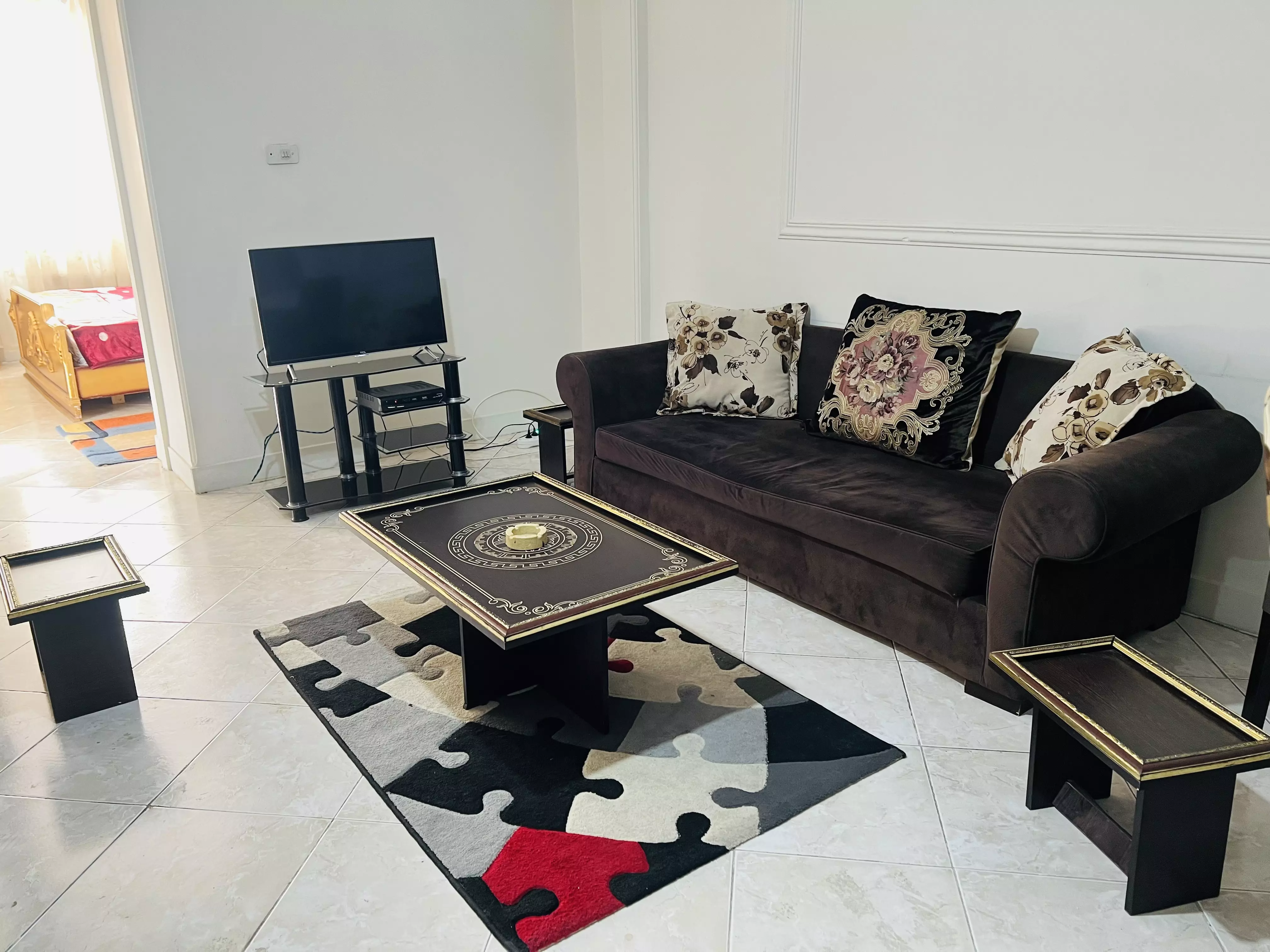 عکس آپارتمان مبله یک خوابه شاهین شمالی