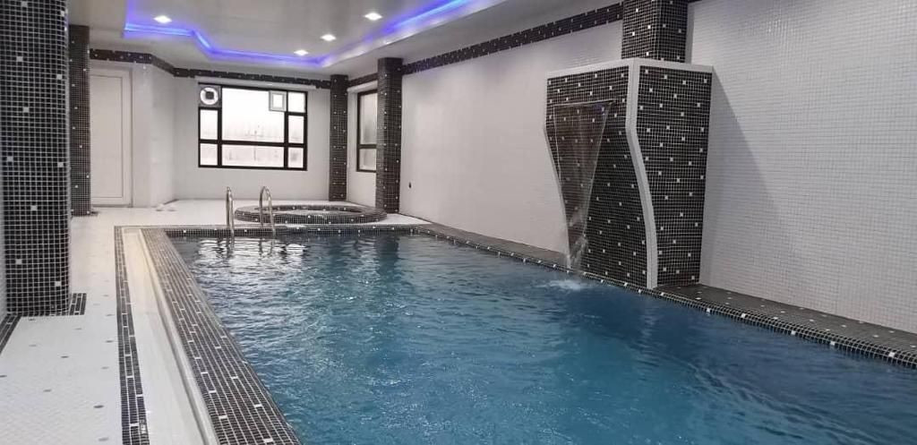 عکس ویلا لوکس استخردار آبگرم تریپلکس 1199