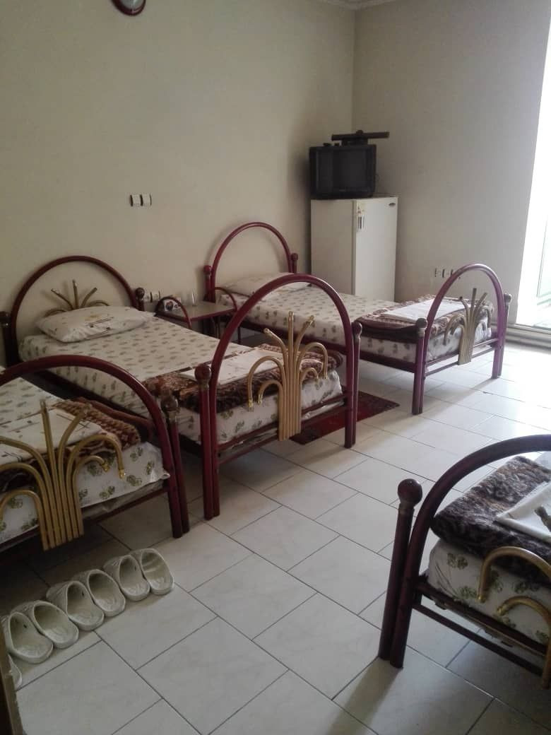 عکس مهمانپذیر نور-سه تخته