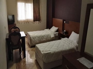 عکس هتل3ستاره-وارناشایان-ورامین(توئین)