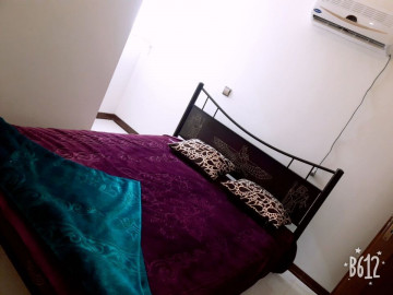 عکس آپارتمان سه خوابه نبش خیابان