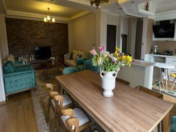 عکس آپارتمان مبله در رامسر طبقه‌اول