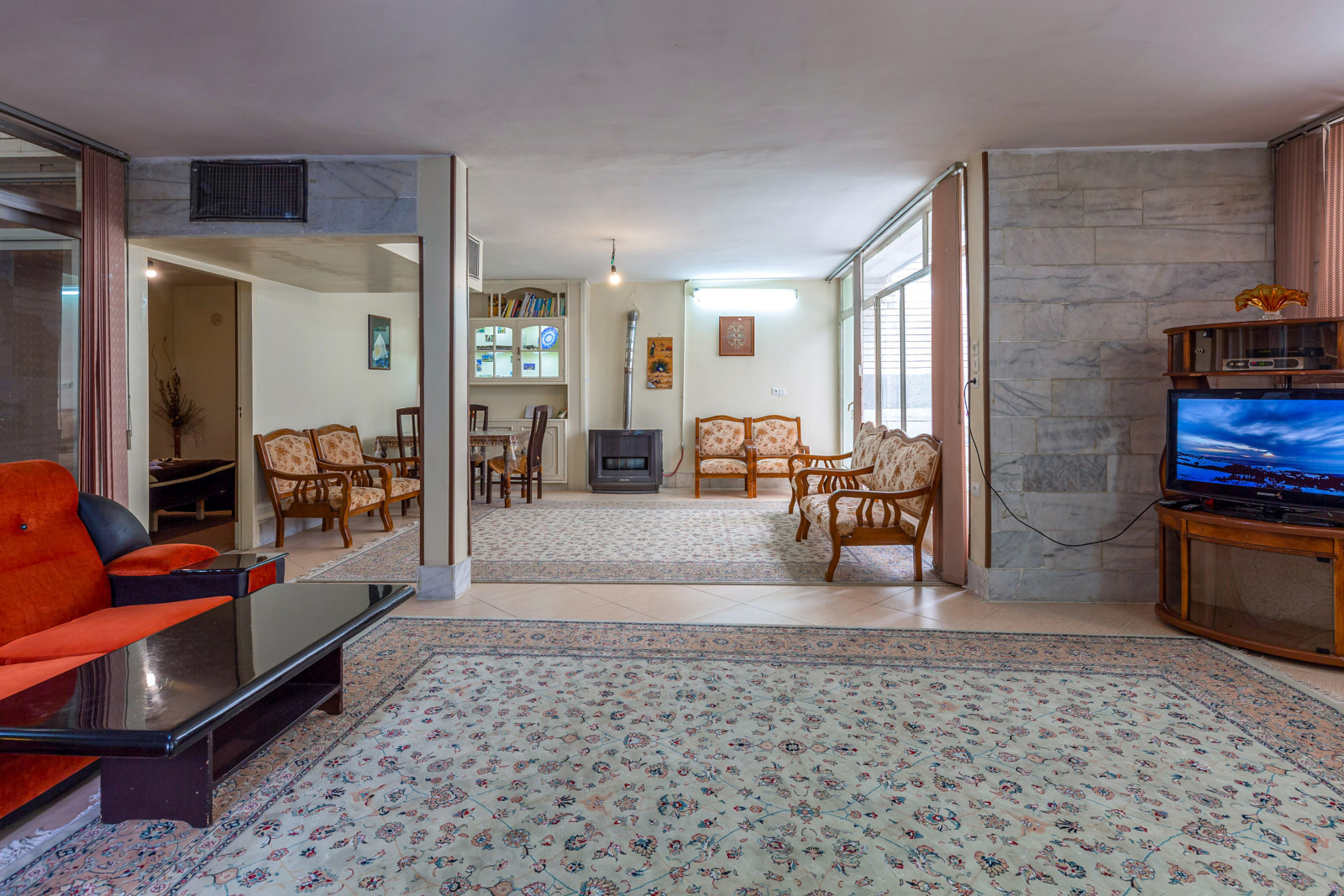 عکس دسترسی پیاده به اماکن تاریخی ، دو خوابه