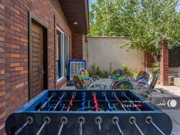 تصویر باغ ویلا با حیاط سرسبز واستخر سرپوشیده آب‌گرم