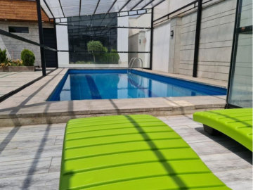 تصویر ویلا مدرن کرتنوال استخر آب گرم سرپوشیده شیشه ای