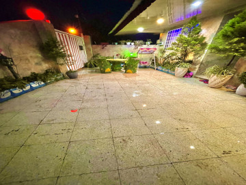 تصویر دربست، استخر سرپوشیده آبگرم ،فوتبال دستی