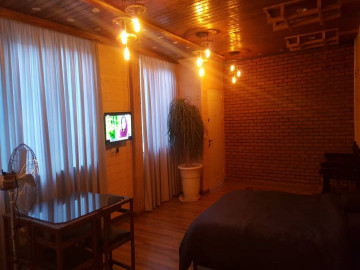 تصویر سوئیت نقلی با آلاچیق و باربیکیو