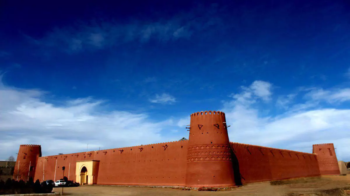تصویر هتل ارگ تاریخی گوگد گلپایگان